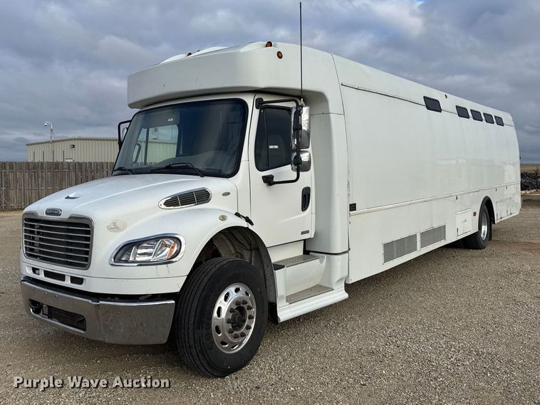 2008 Freightliner Business class M2 shuttle bus - FB0939