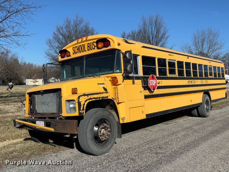 2001 Chevrolet Blue Bird school bus - FB3136