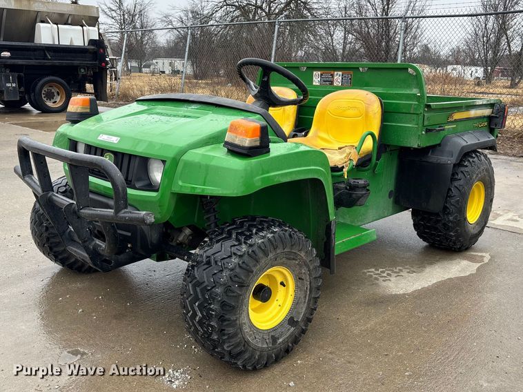 2013 John Deere Gator utility vehicle - FB3539
