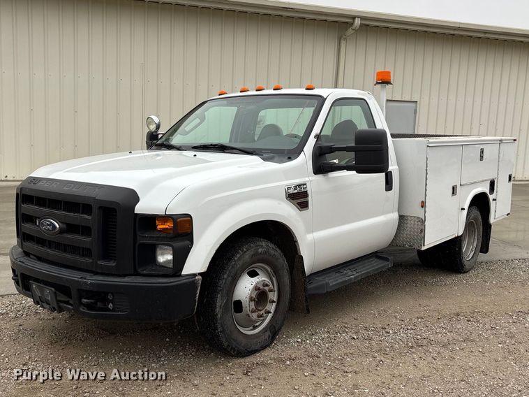 2008 Ford F350 utility bed pickup truck - FB3540
