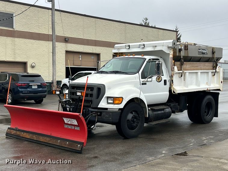 2011 Ford F650 Super Duty dump truck - FC5111