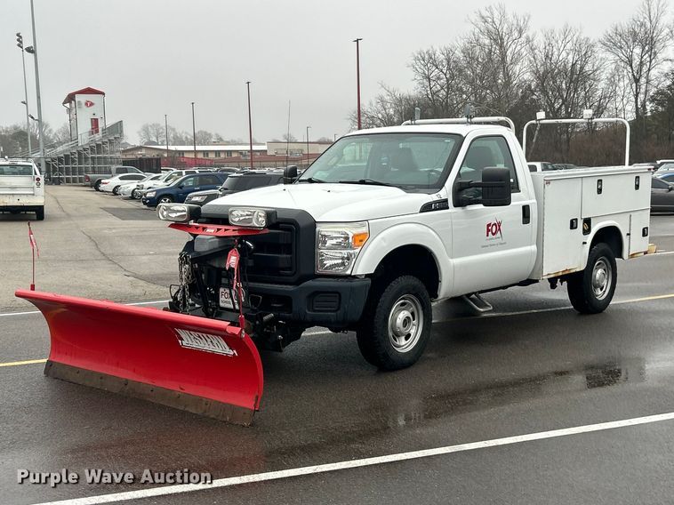 2016 Ford F250 Super Duty utility bed pickup truck - FC5122
