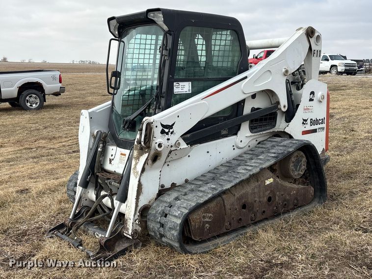 2012 Bobcat T770 tracked skid steer loader - FG2725