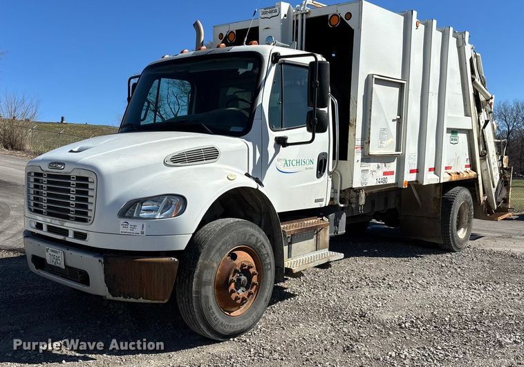 2009 Freightliner Business Class M2 refuse truck - FI0863