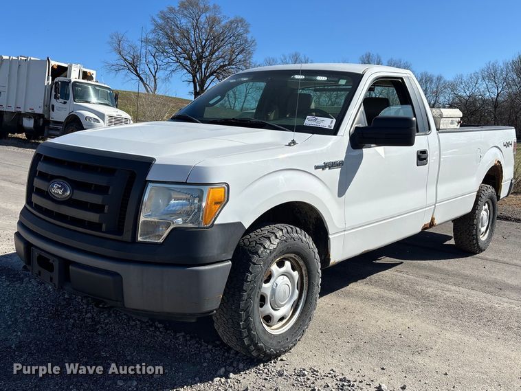2010 Ford F150 pickup truck - FI0866