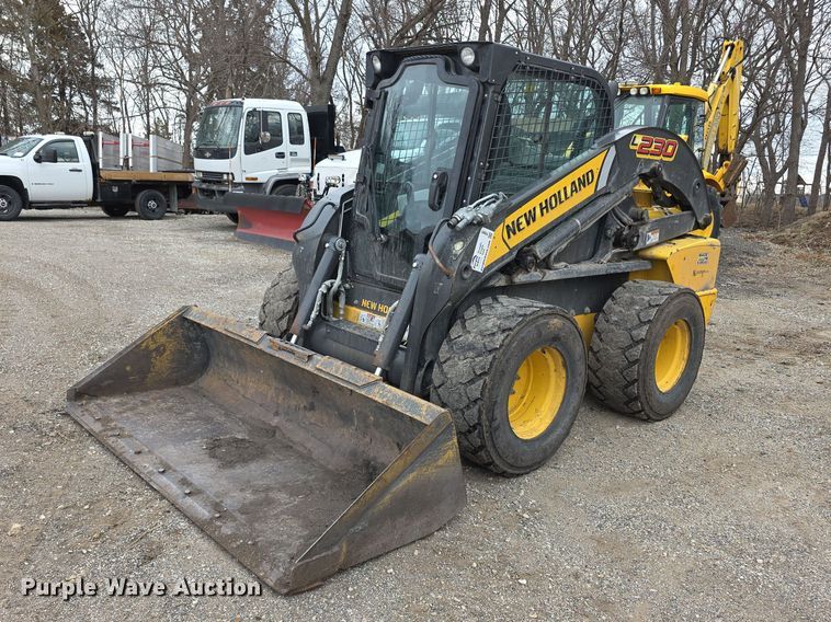 2013 New Holland L230 skid steer loader - FI0891