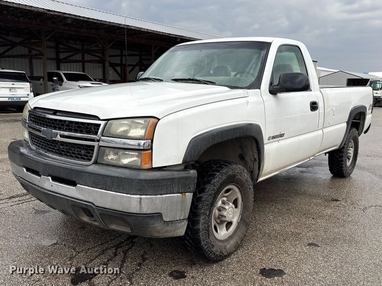 2006 Chevrolet Silverado 2500HD pickup truck - FK1241