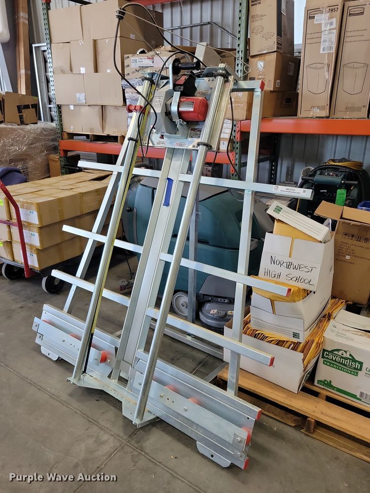 Milwaukee panel saw - NK9755