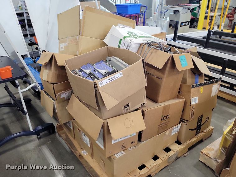 (1) pallet of Johnson Controls electronics  - NK9760