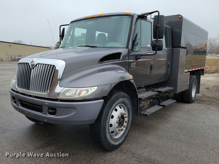 2007 International DuraStar 4400 chipper truck - NK9853