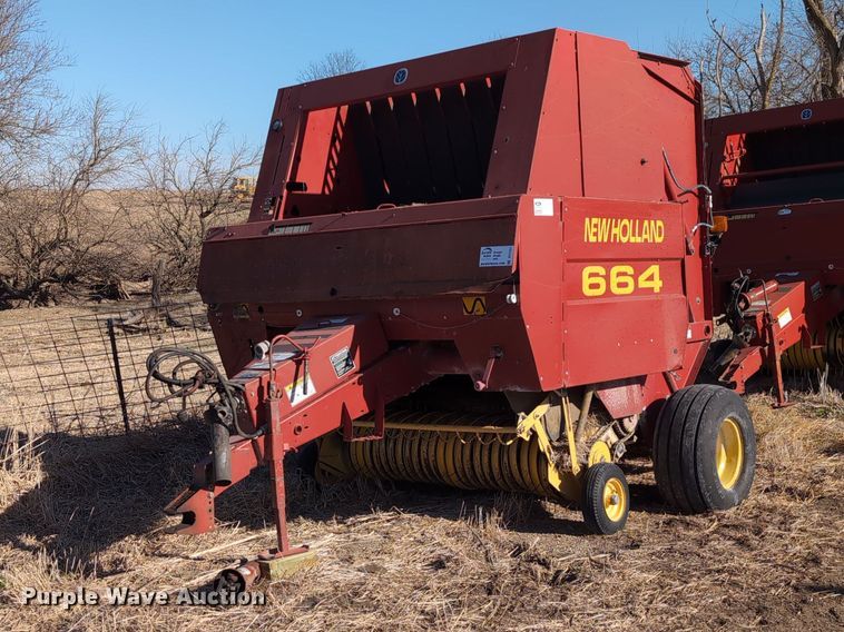 New Holland 664 round baler - DT1751