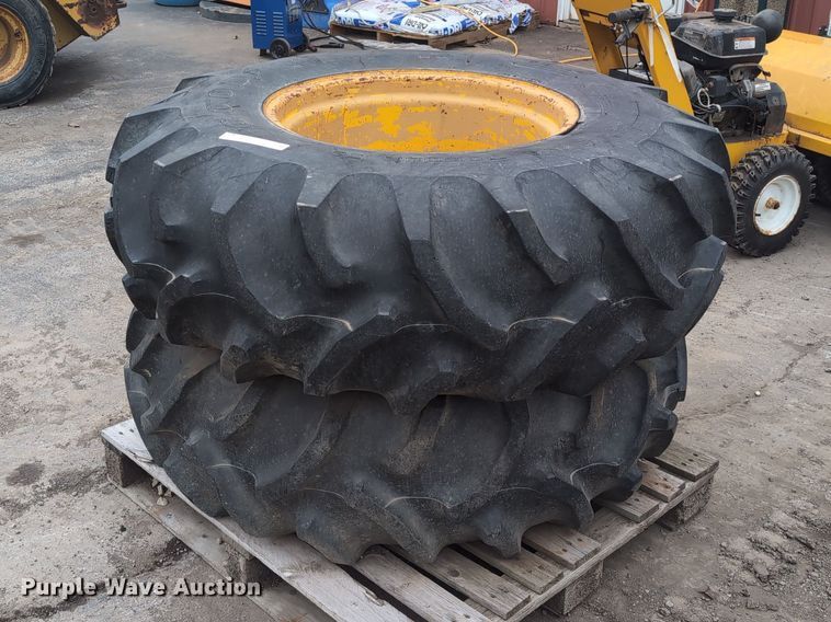 (2) Goodyear Dyna Torq II 16.9-24 tires - EG2721