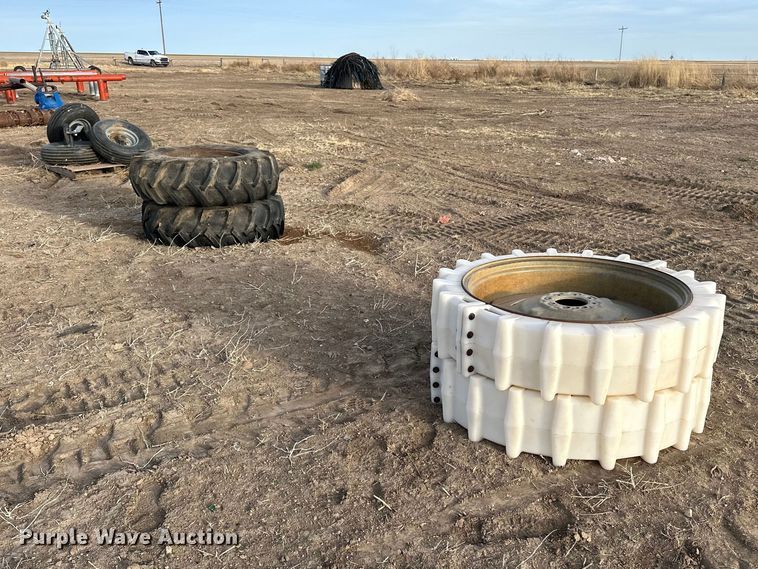 Tires and wheels - ES1065