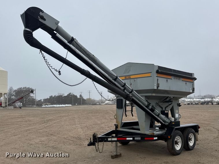 2012 Crustbuster Speed King Inc. 160 G 90909300 seed tender - ET1650