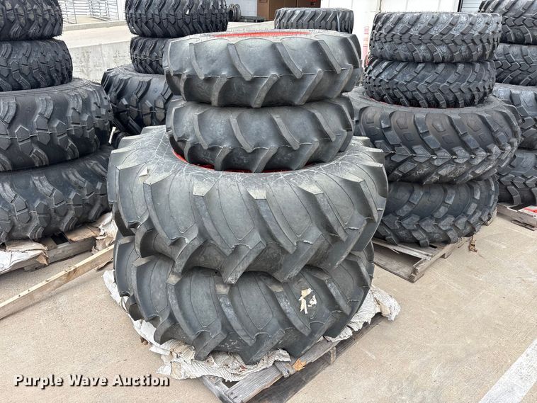 (4) tractor tires and wheels - EU0326