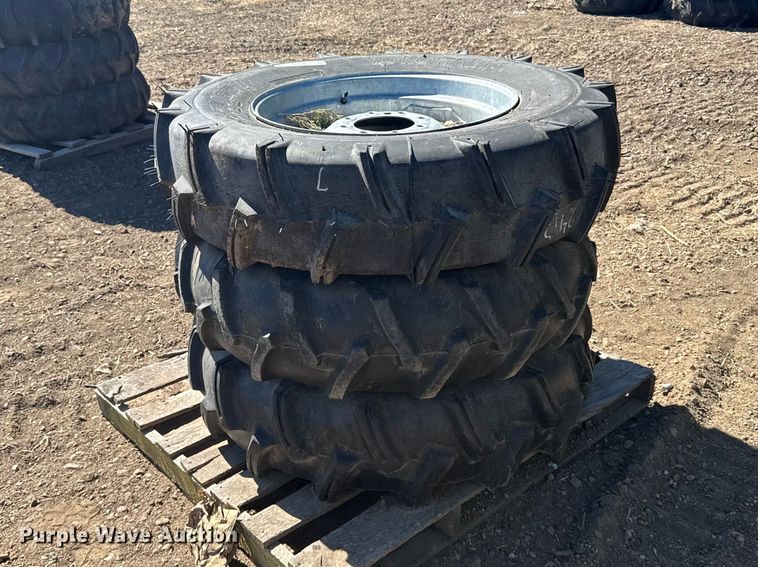 (3) 11R24.5 tires and wheels - FB7038