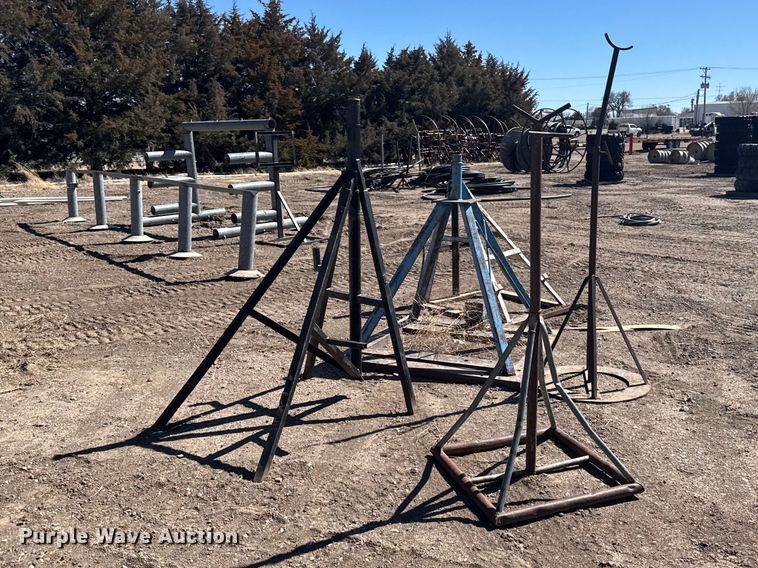 (5) pipe stands - FB7048