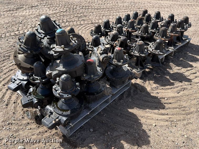 Pivot irrigation hubs - NE9855