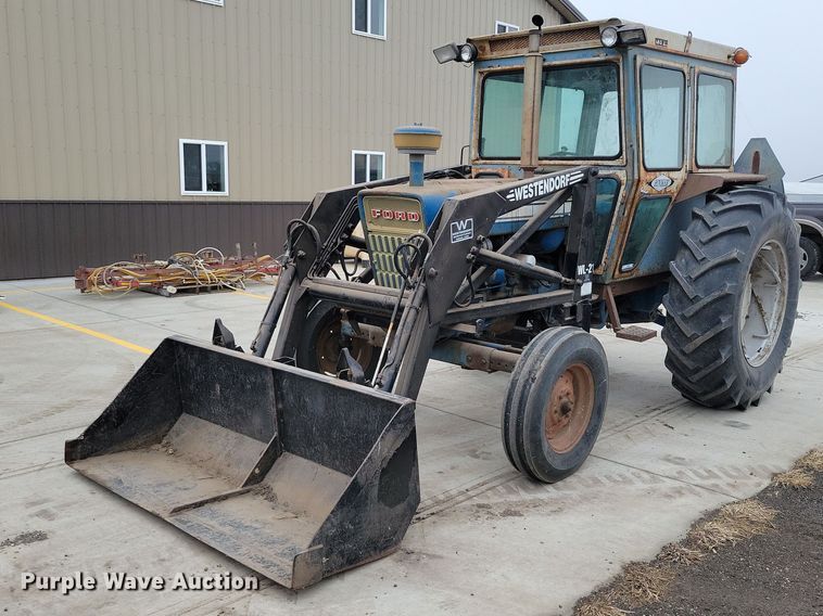 1975 Ford 7000 tractor - NK9844