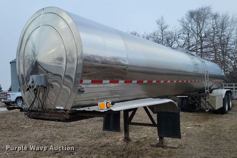 1975 Heil tank trailer - NO9892