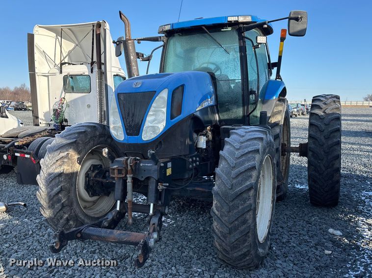 2007 New Holland T7060 MFWD tractor - YA2614
