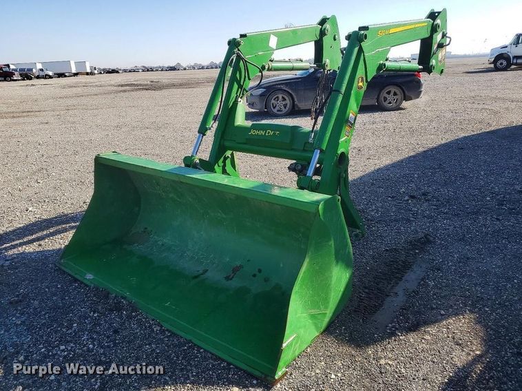 2023 John Deere 520M loader - YA2620