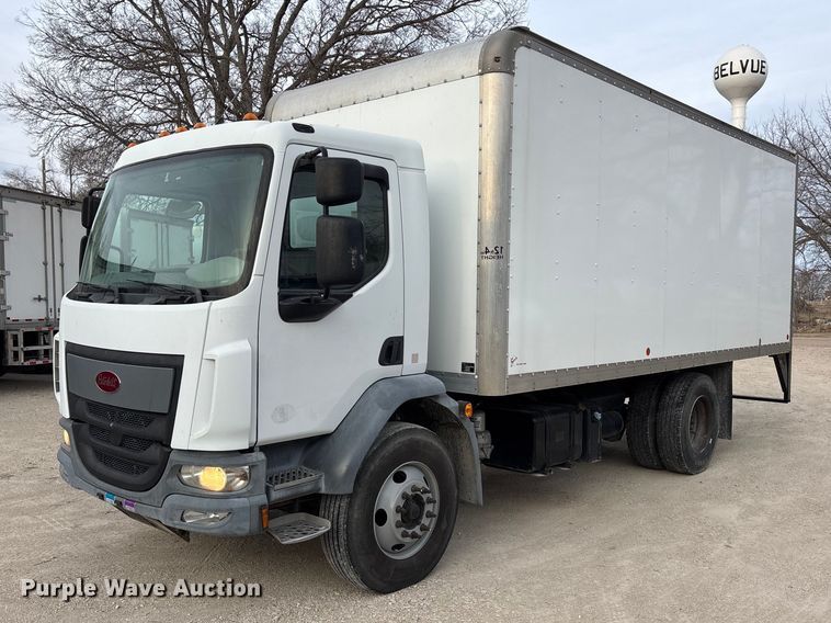 2015 Peterbilt 220 box truck - EA4446