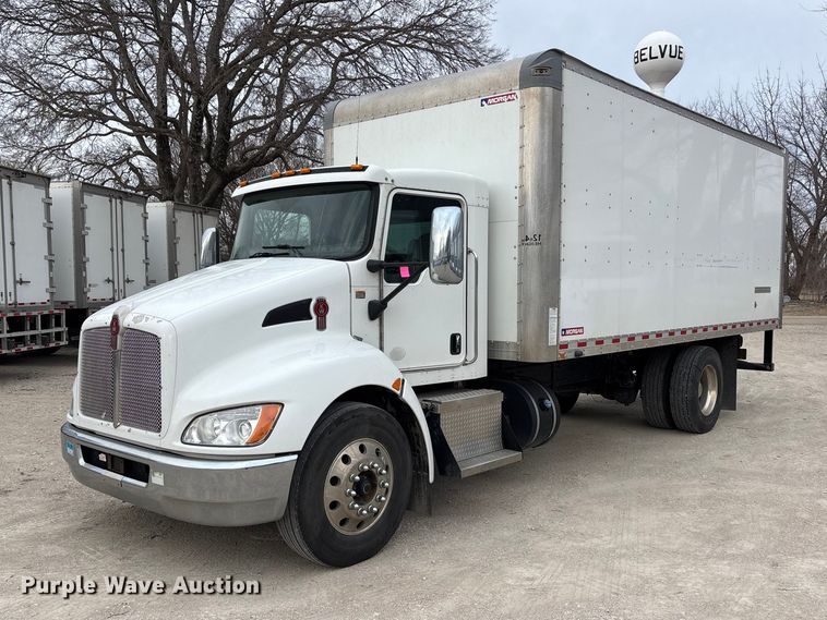 2021 Kenworth T270 box truck - EA4447