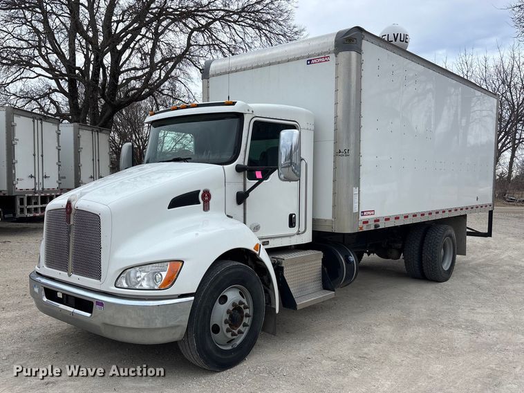 2021 Kenworth T270 box truck - EA4452