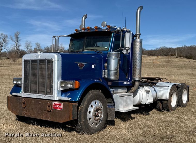2007 Peterbilt 379 semi truck - ES5826