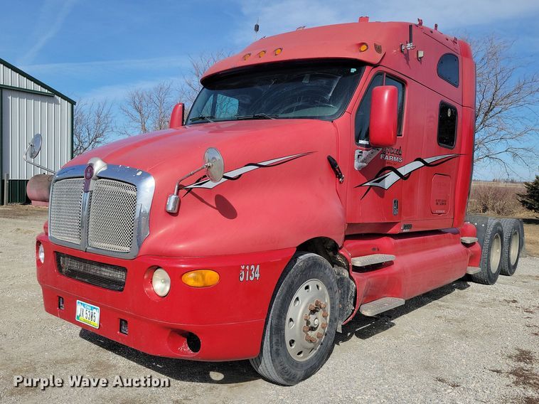 2003 Kenworth T2000 semi truck - NK9837
