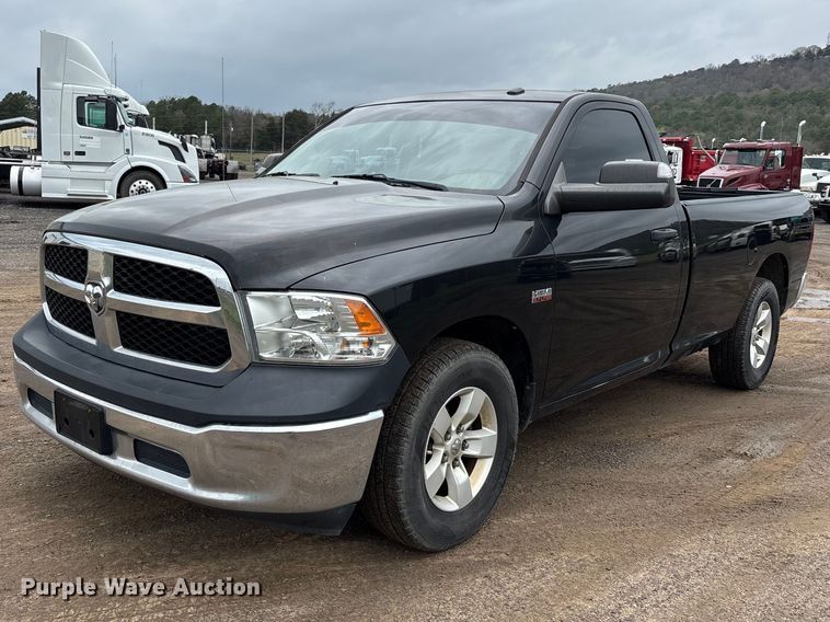 2018 RAM 1500 pickup truck - DT0056