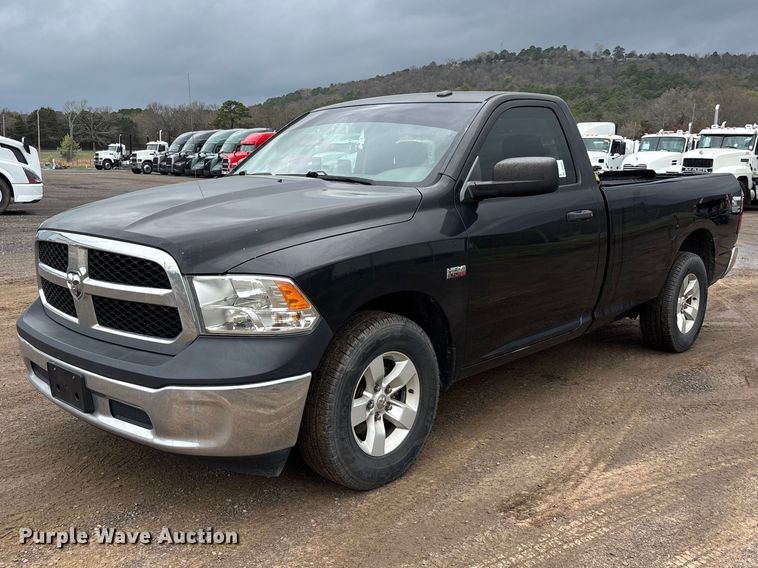 2017 RAM 1500 pickup truck - DT0057