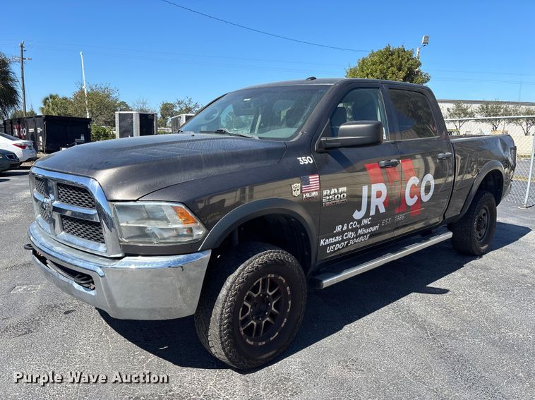 2018 RAM 2500 pickup truck - DU0394