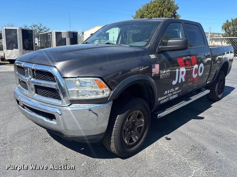 2018 RAM 2500 Crew Cab pickup truck - DU0395
