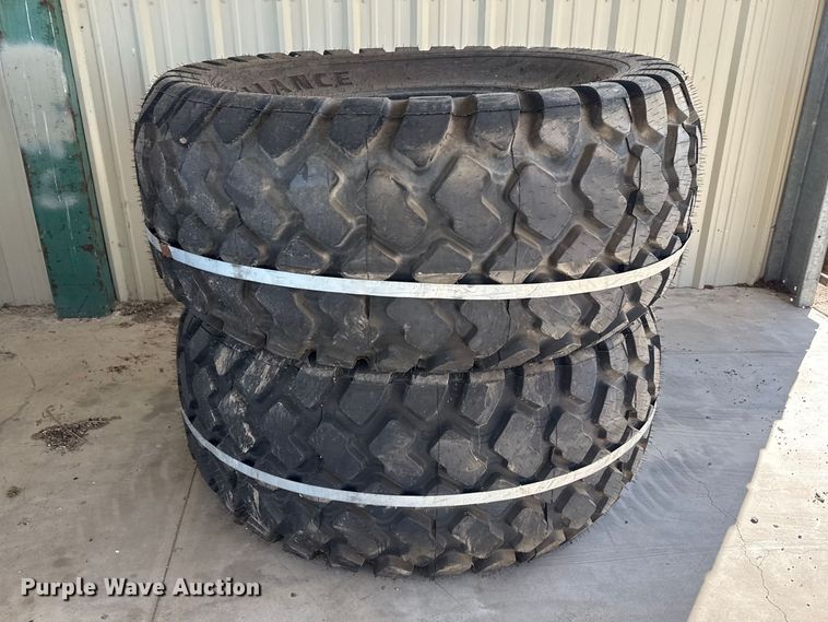 (4) tires - DZ5220