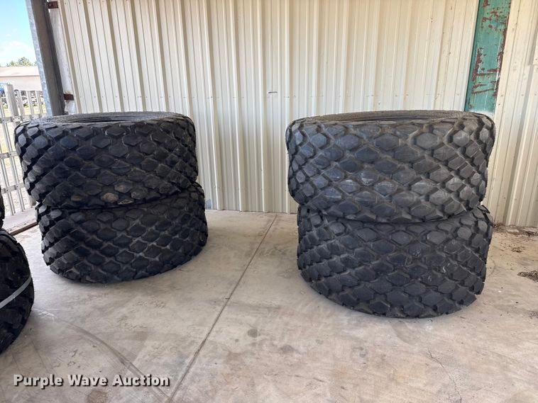 (4) tires - DZ5221