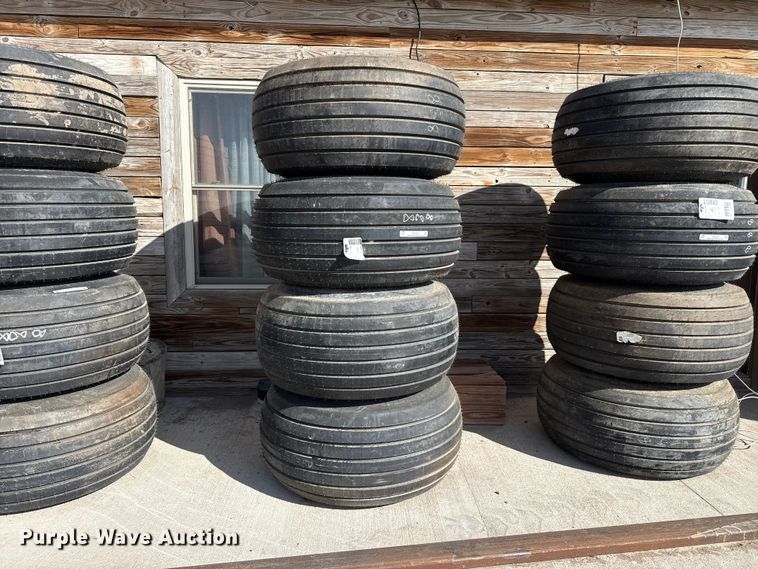(4) tires and wheels - DZ5226