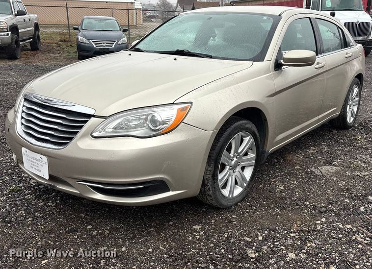 2013 Chrysler 200  - EA4470