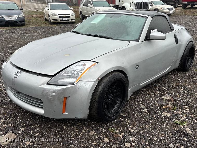 2004 Nissan 350Z convertible - EA4478