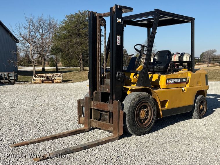 Caterpillar 80 forklift - EI5774