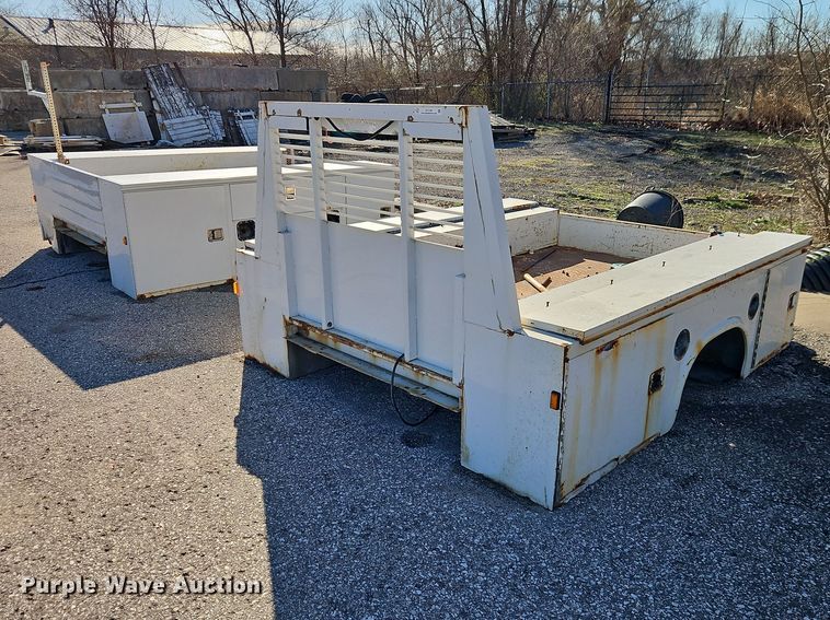 Knapheide 6108 (2) utility beds - EO7109