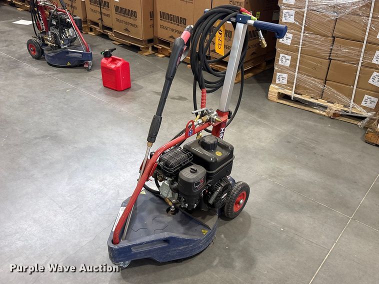 2021 Makinex DPC-2200 pressure washer - ES8649