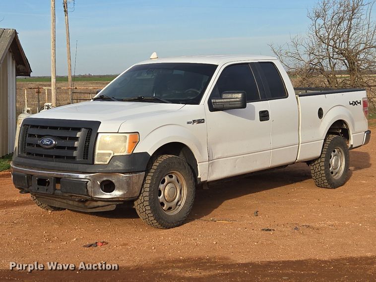 2011 Ford F150 Ext. Cab pickup truck - ET1466