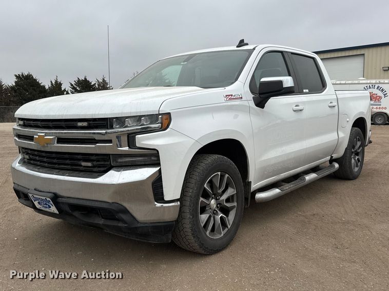 2020 Chevrolet Silverado 1500 Crew Cab pickup truck - ET1644