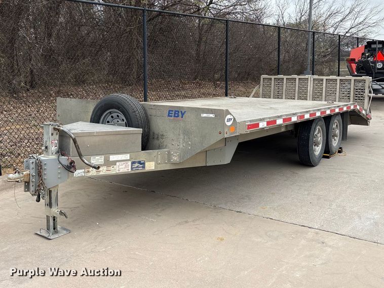 2018 M.H. Eby, Inc equipment trailer - EU0318