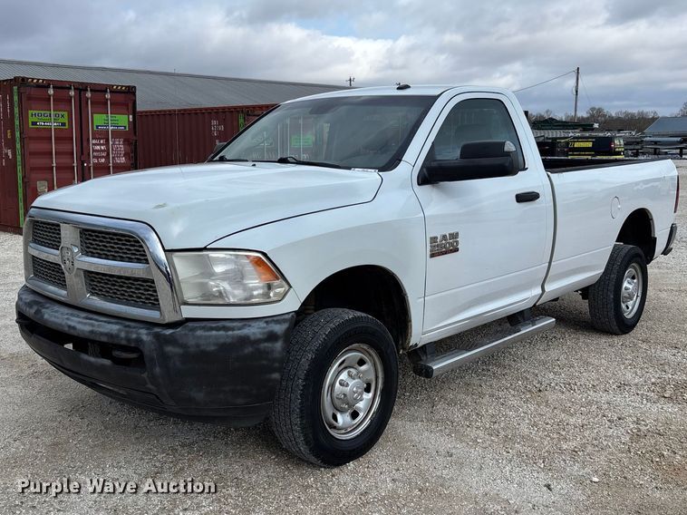 2015 RAM 2500 pickup truck - FB3187