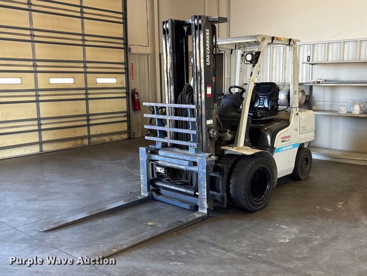 2014 Nissan PF70 forklift - FB3570