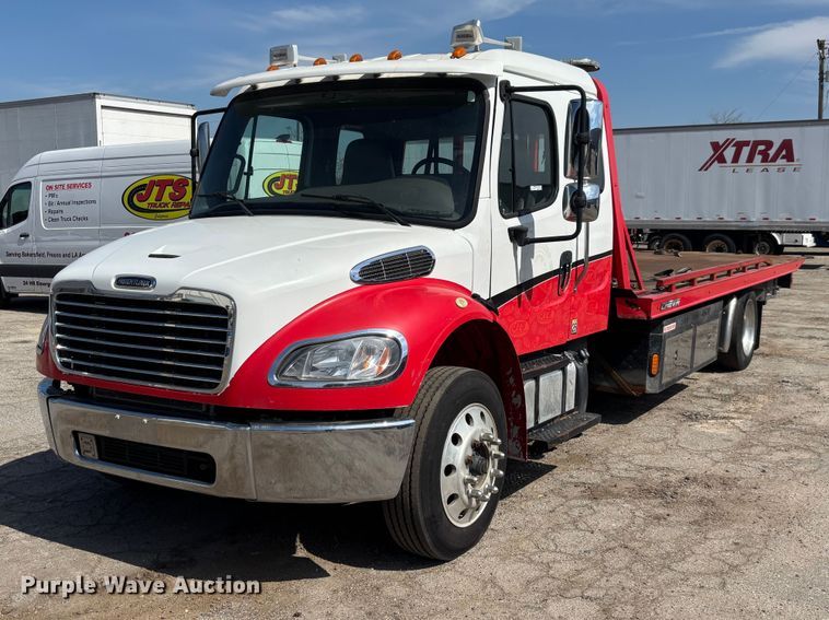 2019 Freightliner Business Class M2 rollback truck - FB9407