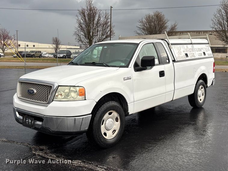 2008 Ford F150 pickup truck - FG0120